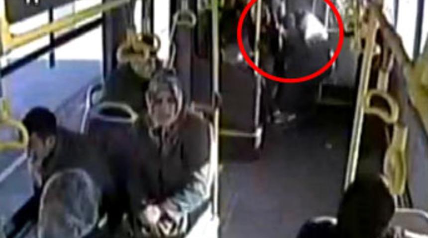 İstanbul'da otobüsteki dehşet kamerada