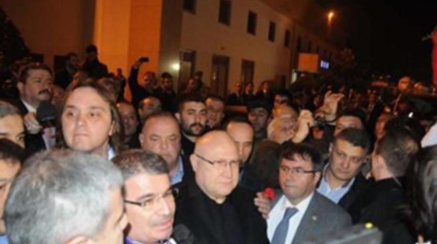 'Başın öne eğilmesin...'