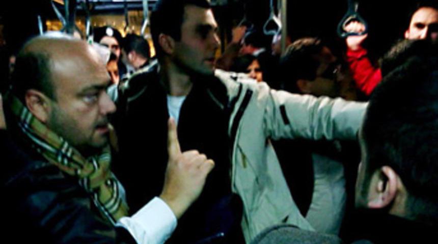 İzmir u&ccedil;ağında kabusu yaşadılar