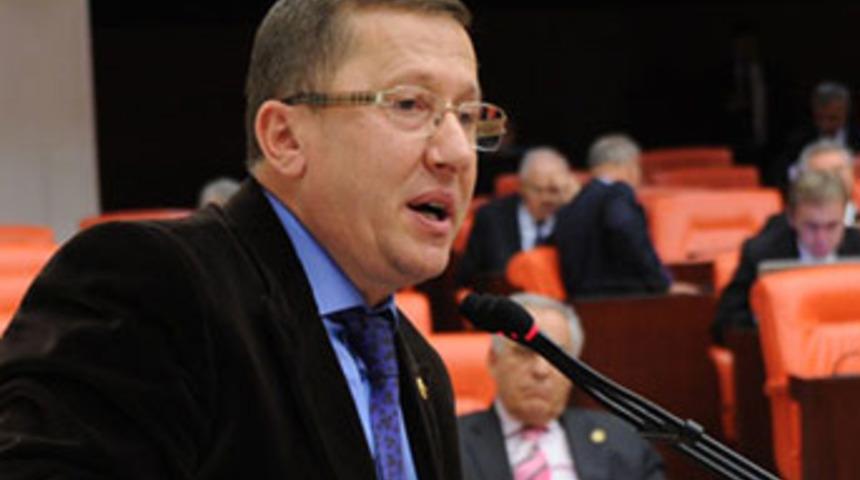 'Başbuğ'la evde börek, Balbay'la...'