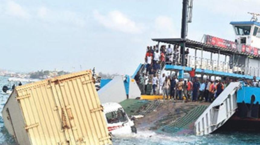 Kenya'da feribotta dehşet!