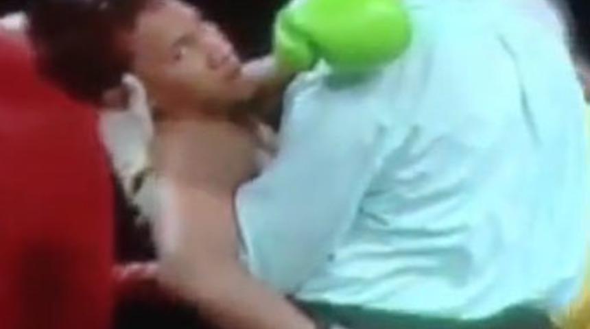 Gen&ccedil; boks&ouml;r ringde &ouml;ld&uuml;