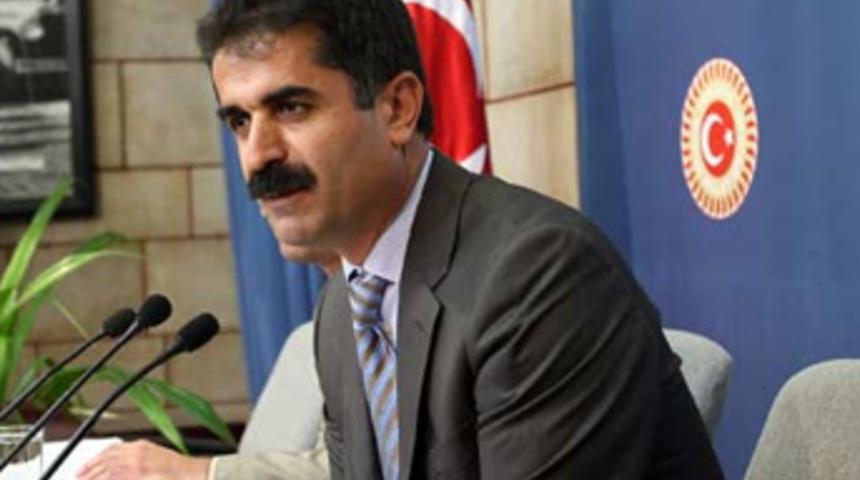 CHP’de şimdi de kitap polemiği