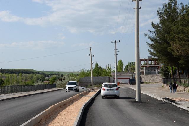 DIYARBAKIR-YOL-YAPIMINDA-ELEKTRIK-DIREKL_41848 (5)