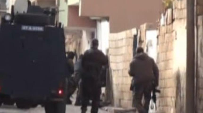 O ter&ouml;rist b&ouml;yle &ouml;ld&uuml;r&uuml;ld&uuml;!