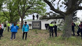 Kırklareli'nde devrilen yolcu otobüsündeki 11 kişi yaralandı