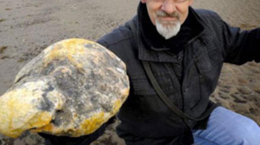 Bulduğu 'taş' sayesinde zengin oldu!