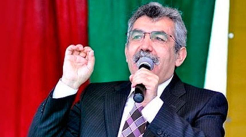 "&Ouml;calan'ın PKK lideri ile g&ouml;r&uuml;şmesi lazım"