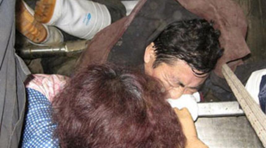 Vücudu ikiye katlandı!