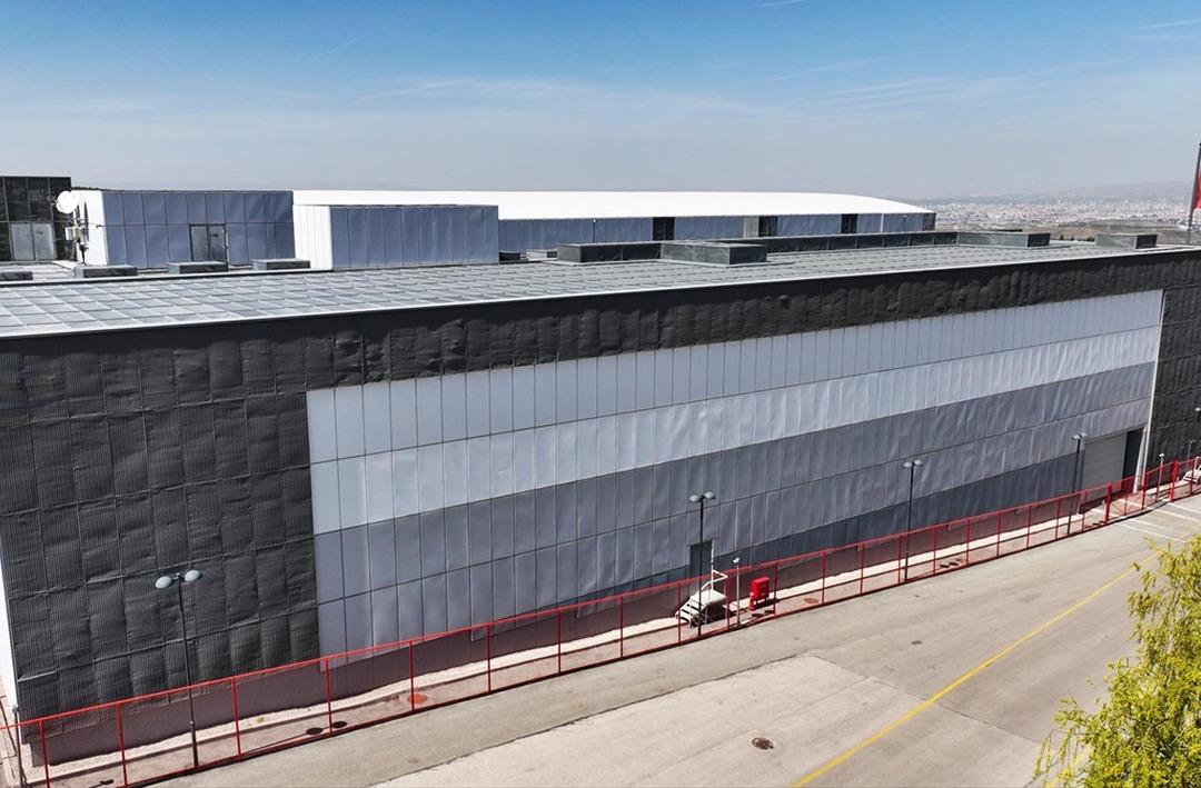 D&uuml;nyadan tamamen izole! İlk kez g&ouml;r&uuml;nt&uuml;lendi: &Ccedil;izginin &ouml;tesine bir adım ge&ccedil;ildiğinde dış d&uuml;nyayla iletişim bitiyor, &Ouml;SYM dışarıya &ccedil;&ouml;p bile &ccedil;ıkartmıyor