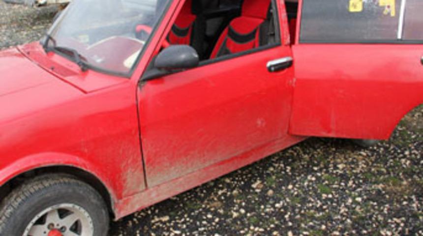 Diyarbakır'da otomobili taradılar: 3 ölü