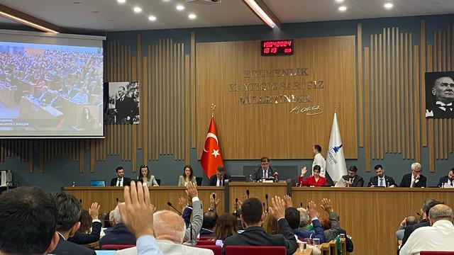 Karar oy birliğiyle alındı! İzmir'de suya indirim
