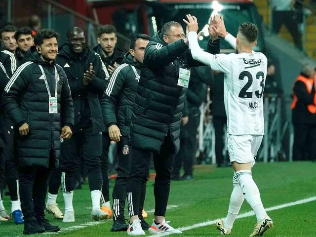 Beşiktaş haftalar sonra kazanmayı hatırladı! Fernando Santos'un ayrılığı siyah-beyazlılara yaradı...