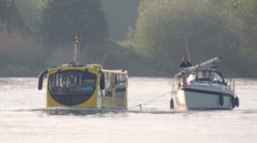 Haliç’e yüzen otobüsler geliyor!