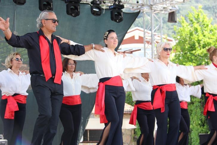 Ormandan topladılar, pazarda sattılar: Kilo fiyatı yarım altınla yarışıyor! 1 tanesi 1 kilo et kadar proteinli G4