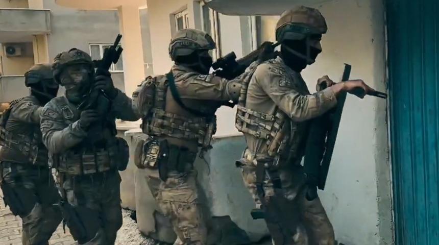 Bakan Yerlikaya duyurdu: "Odacılar" organize suç örgütü çökertildi