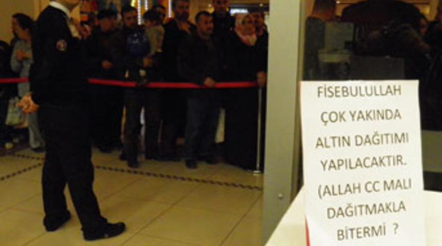 Bedava altın dağıtımına güvenlikçi engeli