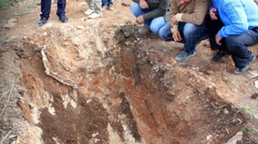 Mersin'de 'oda mezar' buldular