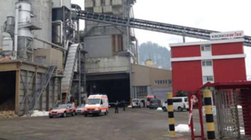 İsvi&ccedil;re'de fabrikada katliam