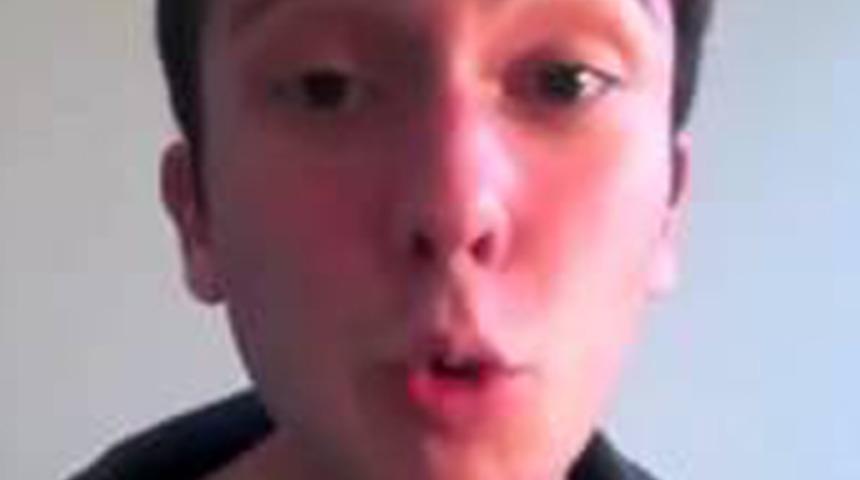 16 yaşında 23 dilde konuşuyor