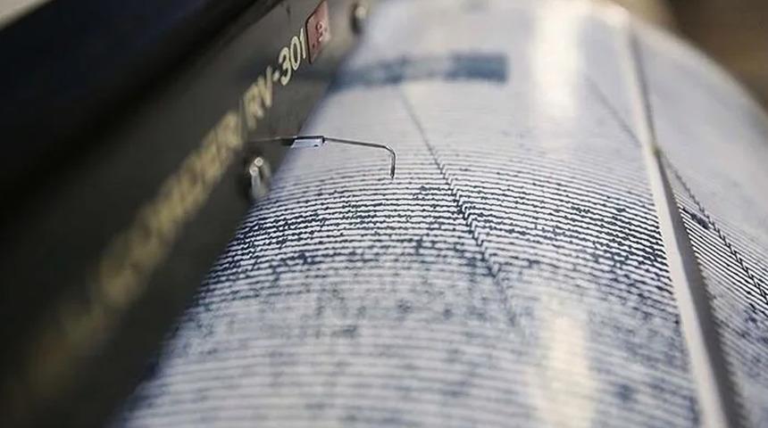Türkiye-İran sınırında 4.4 büyüklüğünde deprem! AFAD Van İl Müdürlüğü'nden açıklama