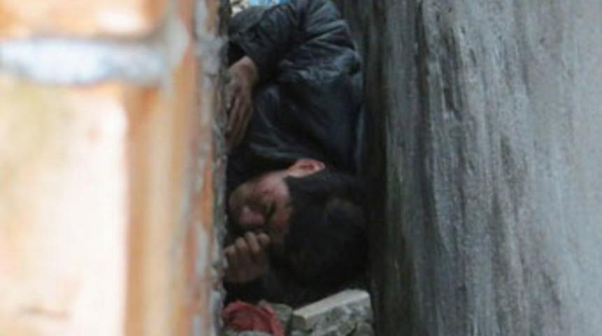 Kestirme yol iki duvar arasında bitti