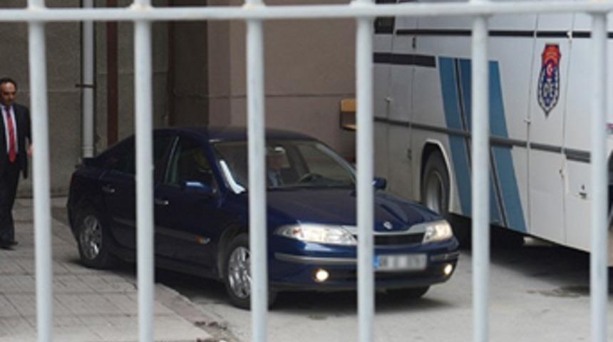 Üç emekli general tutuklandı