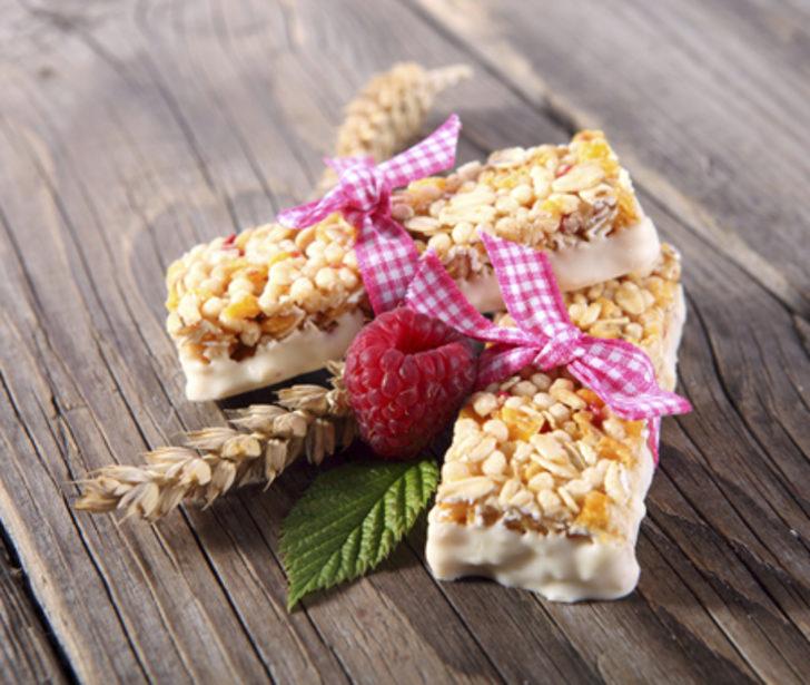 Kuru Meyveli ve Yulaflı Diyet Bar