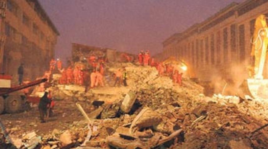 Bayram Otel’de memurlar aklandı