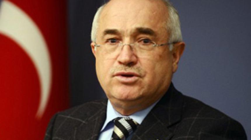 &Ouml;calan iddiasına &Ccedil;i&ccedil;ek'ten yanıt