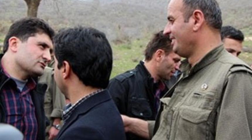 PKK'lılarla el sıkışmadılar