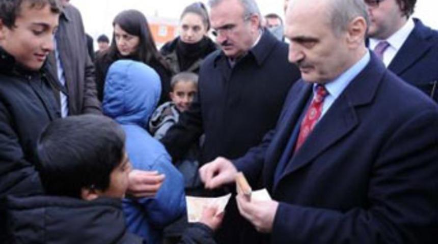 Bakan para dağıttı, kaçıran bin pişman oldu