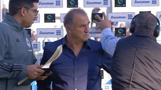 Fatih Terim'den yıllar sonra yine aynı cümle! Düşme tehlikesi yaşayan Yunan muhabire: Bizim yanımızdakiler devrilmez