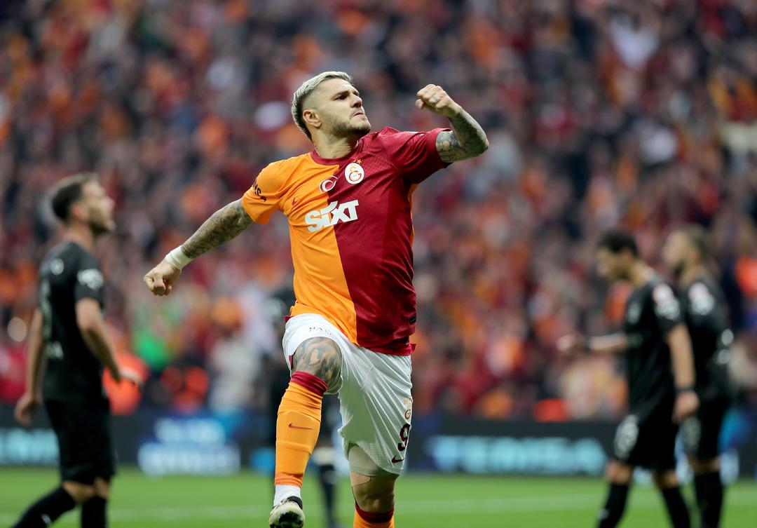 Galatasaray'ın 4-1'lik galibiyeti sonrası yıldız isme beklenmedik eleştiri! "İlk 11 başlamamalı"