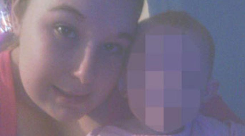 Sevgilisi için çocuklarını satışa çıkardı