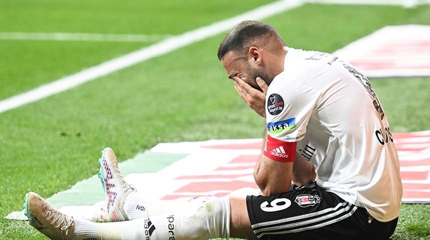 Beşiktaş'ta 1 imza 1 ayrılık! Takıma veda etmesi beklenen Cenk Tosun'un yeni takımı bile belli