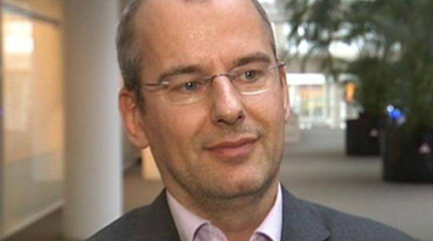 İslam karşıtı partinin &uuml;yesi M&uuml;sl&uuml;man oldu