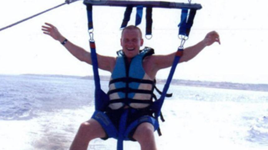 Bankaları dolandırdı, hayatını yaşadı