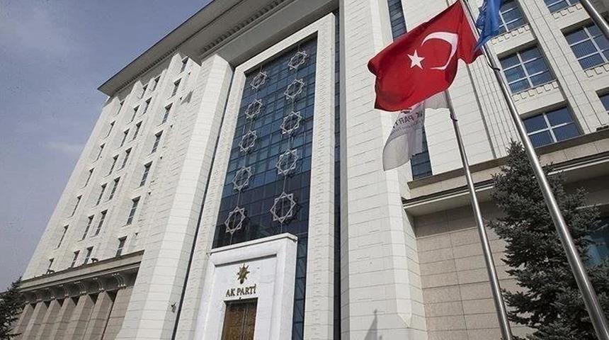 AK Parti'deki Kürt siyasetçilere eleştiri! Dikkat çeken sözler: Bunun yolu genel merkezi yenilemek