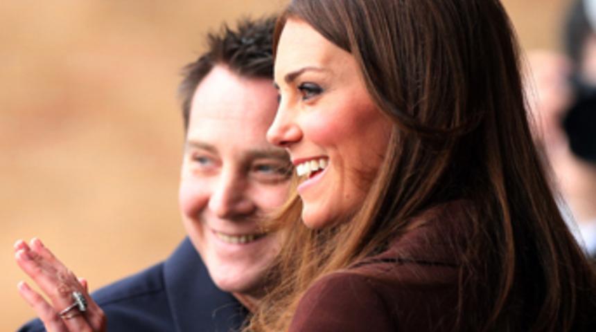 Kate, bebeğinin cinsiyetini ağzından ka&ccedil;ırdı