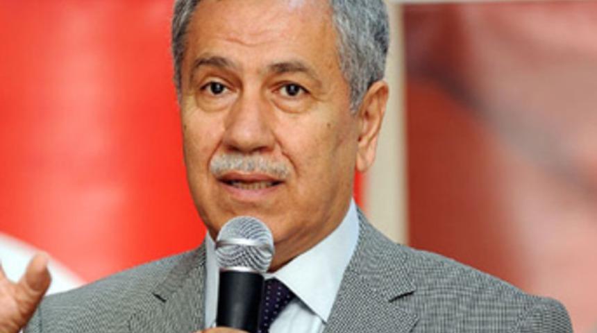 Başbakan eleştirdi Arın&ccedil; &ouml;vd&uuml;