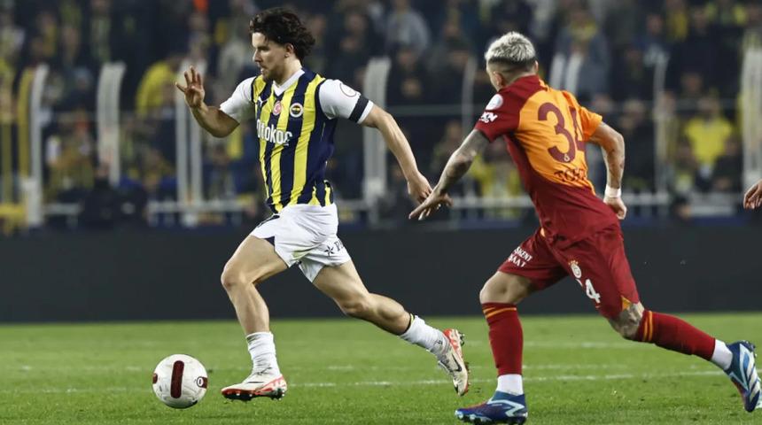 Galatasaray ile Fenerbahçe'nin kalan maçlarına kalp dayanmaz! Şampiyonluk şanslı bu karşılaşmalara bağlı...