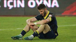 Fenerbahçeli futbolcular maç sonu üzüntü yaşadı