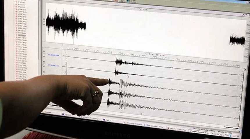 Son dakika: AFAD duyurdu: Antalya Kaş açıklarında 3.9 büyüklüğünde deprem 