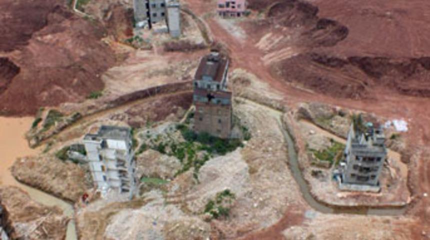 900 yıllık tarihi k&ouml;ye hendek şoku