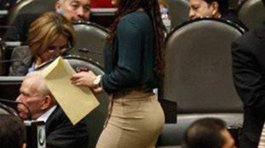 Meclis'te herkes ona kilitlendi