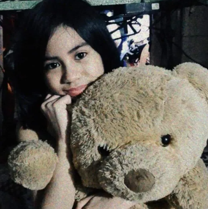 Korktuğu için gizledi! Köpeğin ısırdığını ailesine söylemeyen 13 yaşındaki kız kuduzdan hayatını kaybetti G3