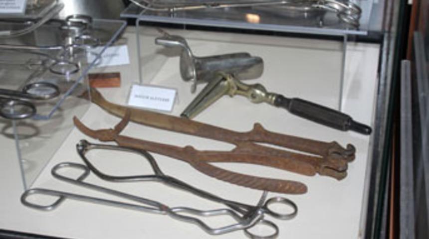 'Tıbbın hafızası' sadece iki kişiye emanet