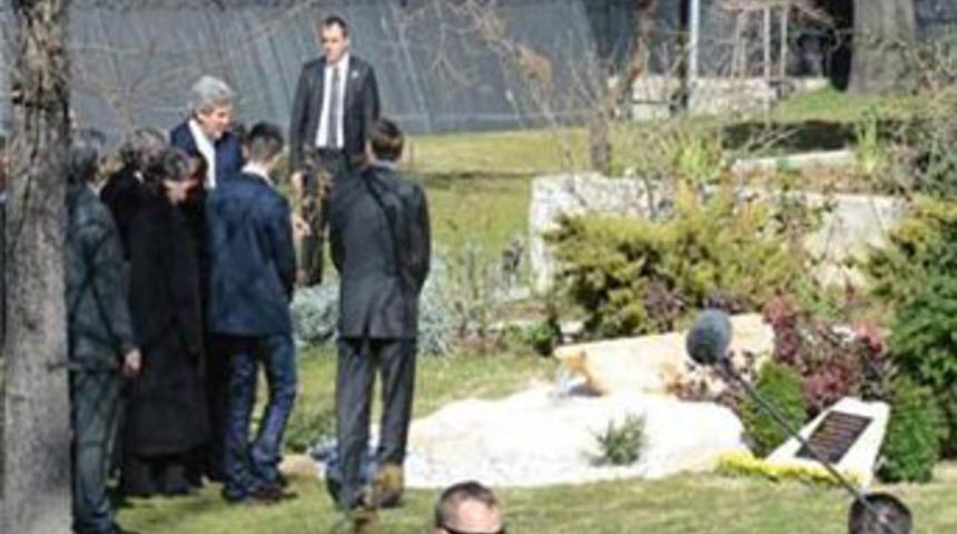 ABD El&ccedil;iliği Mustafa Akarsu'yu unutmadı