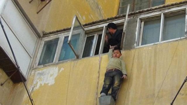 30 dakika boyunca mahsur kaldı